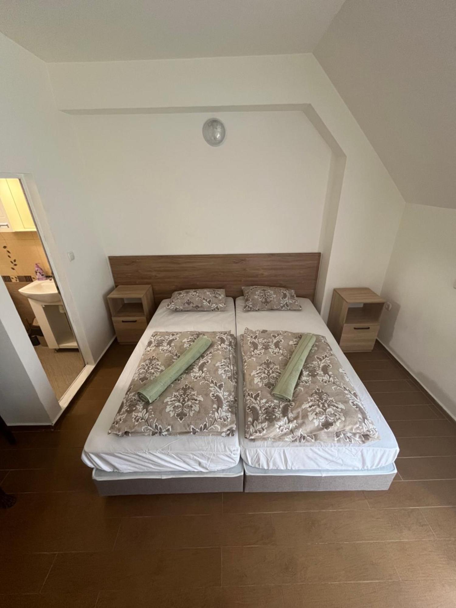 En-suite Rooms: Novа In Center 2* Sofia