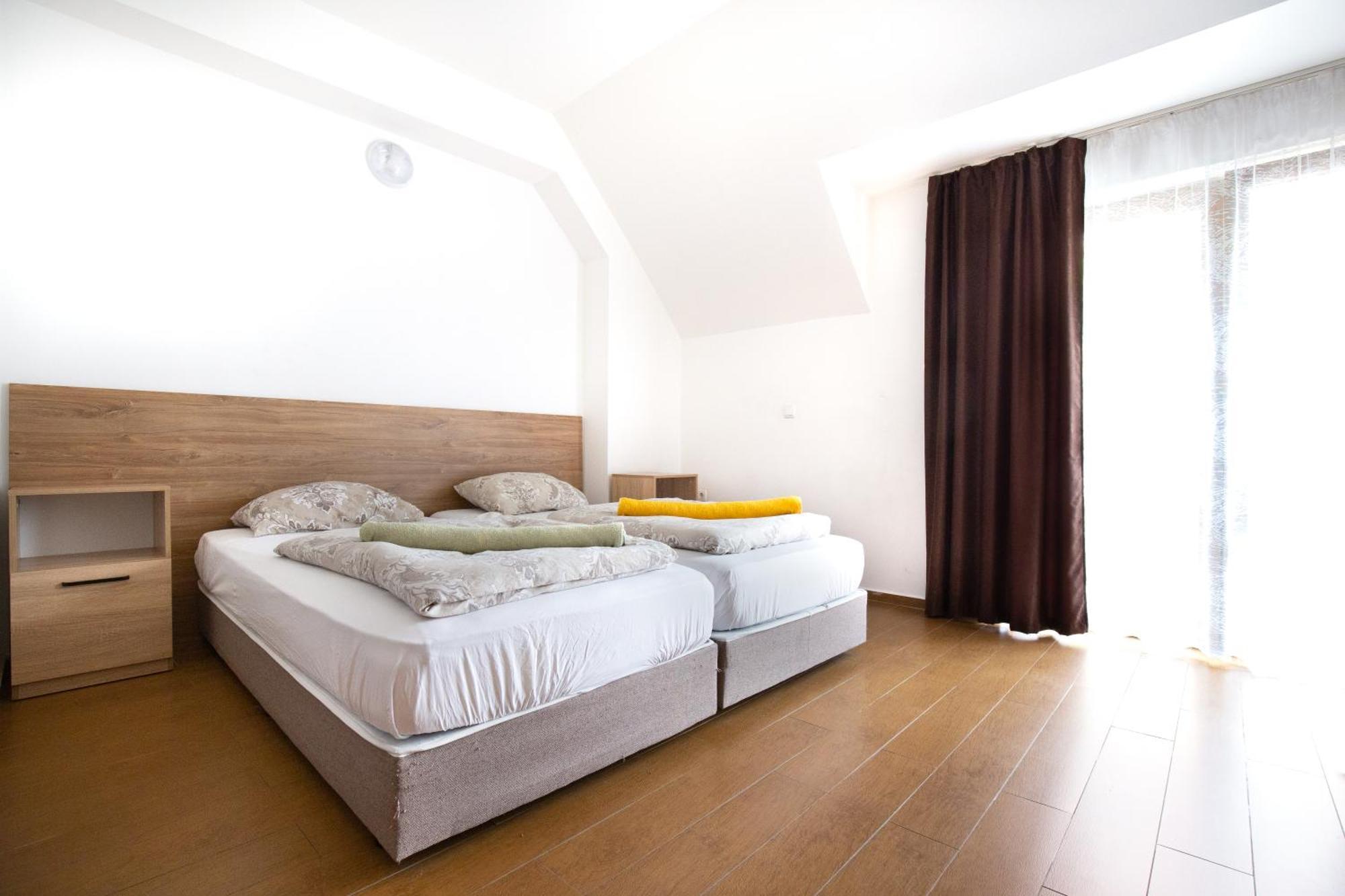 En-suite Rooms: Novа In Center 2* Sofia