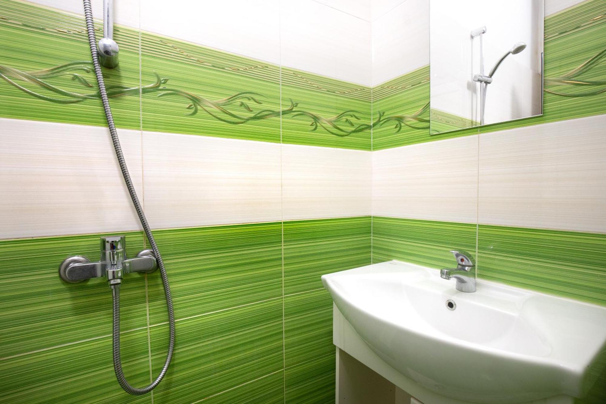 Gasthuis En-suite Rooms: Novа In Center 2*