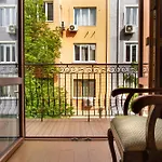 En-Suite Rooms: Novа Guesthouse In Sofia Center